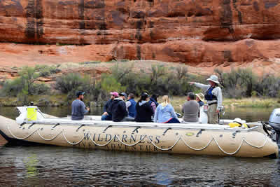 Antelope Canyon to Horseshoe Bend Canyon Bus and Raft Tour